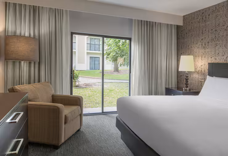 King Suite DoubleTree Chicago