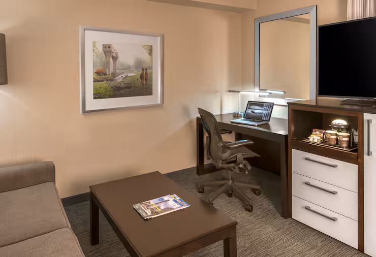 Double King Suite DoubleTree Chicago